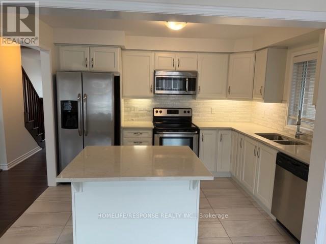 360 Timberland Gate, Oakville, Ontario L6M 0Y9 - Photo 8 - W12846014