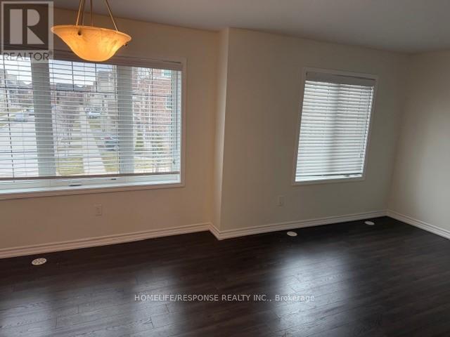 360 Timberland Gate, Oakville, Ontario L6M 0Y9 - Photo 14 - W12846014