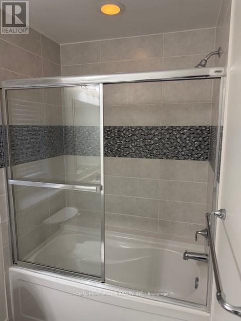 360 Timberland Gate, Oakville, Ontario L6M 0Y9 - Photo 16 - W12846014