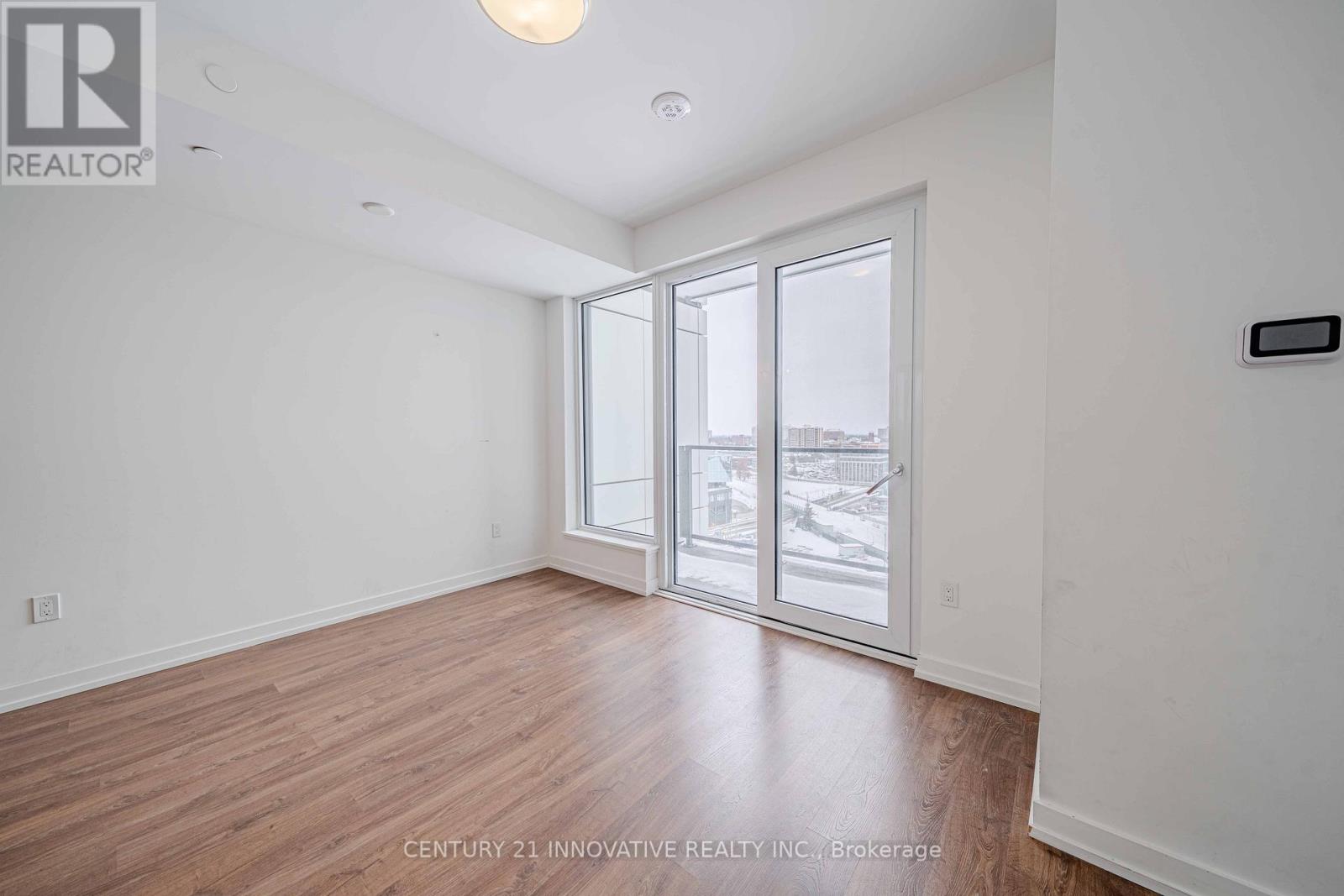 1005 - 15 Wellington Street S, Kitchener, Ontario  N2G 0E4 - Photo 9 - X12888070