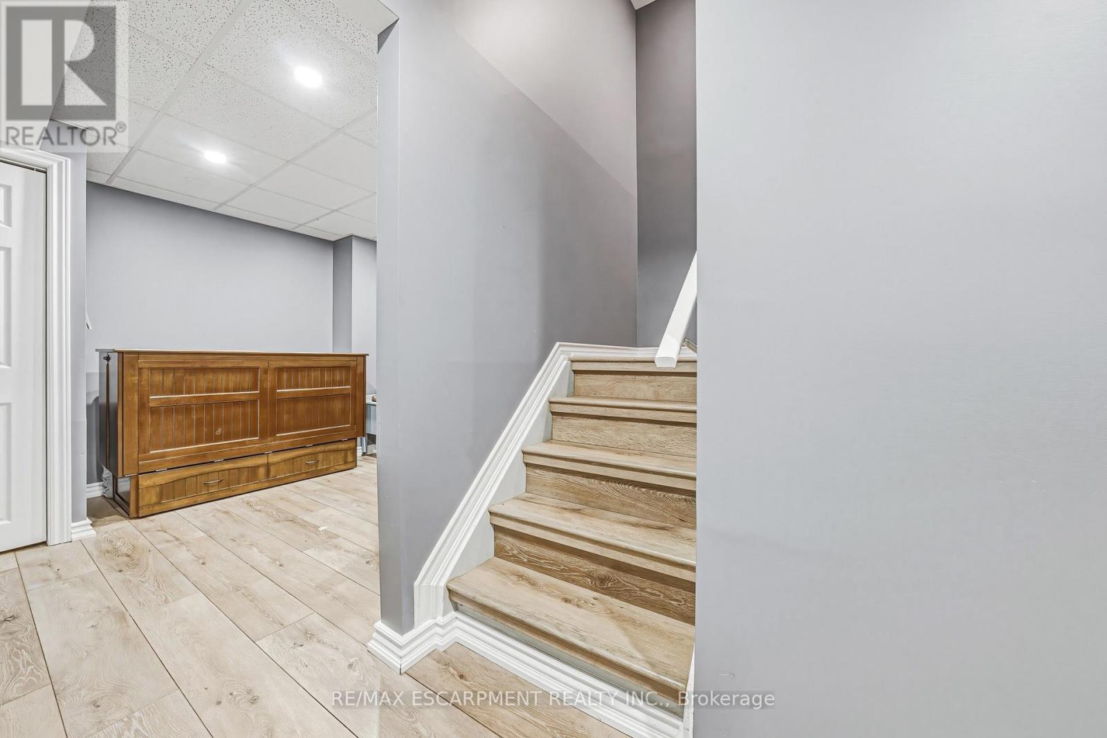 108 Cleghorn Drive, Hamilton, Ontario  L0R 1C0 - Photo 26 - X12888148