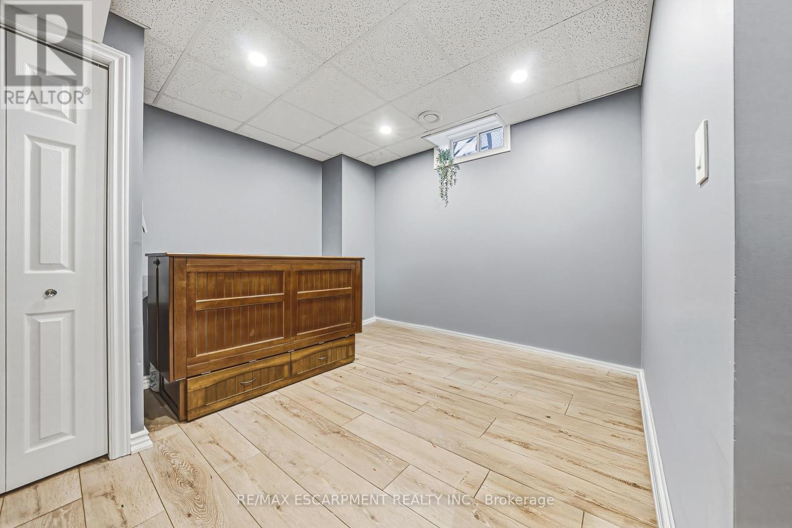 108 Cleghorn Drive, Hamilton, Ontario  L0R 1C0 - Photo 29 - X12888148