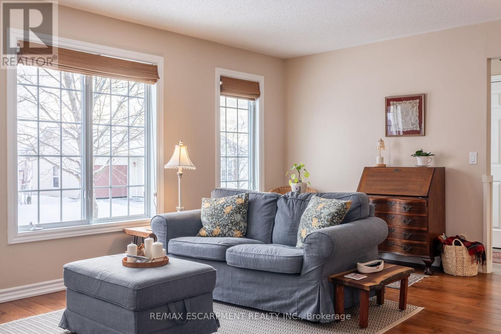 136 Glenariff Drive, Hamilton, Ontario  L8B 1A5 - Photo 8 - X12673748