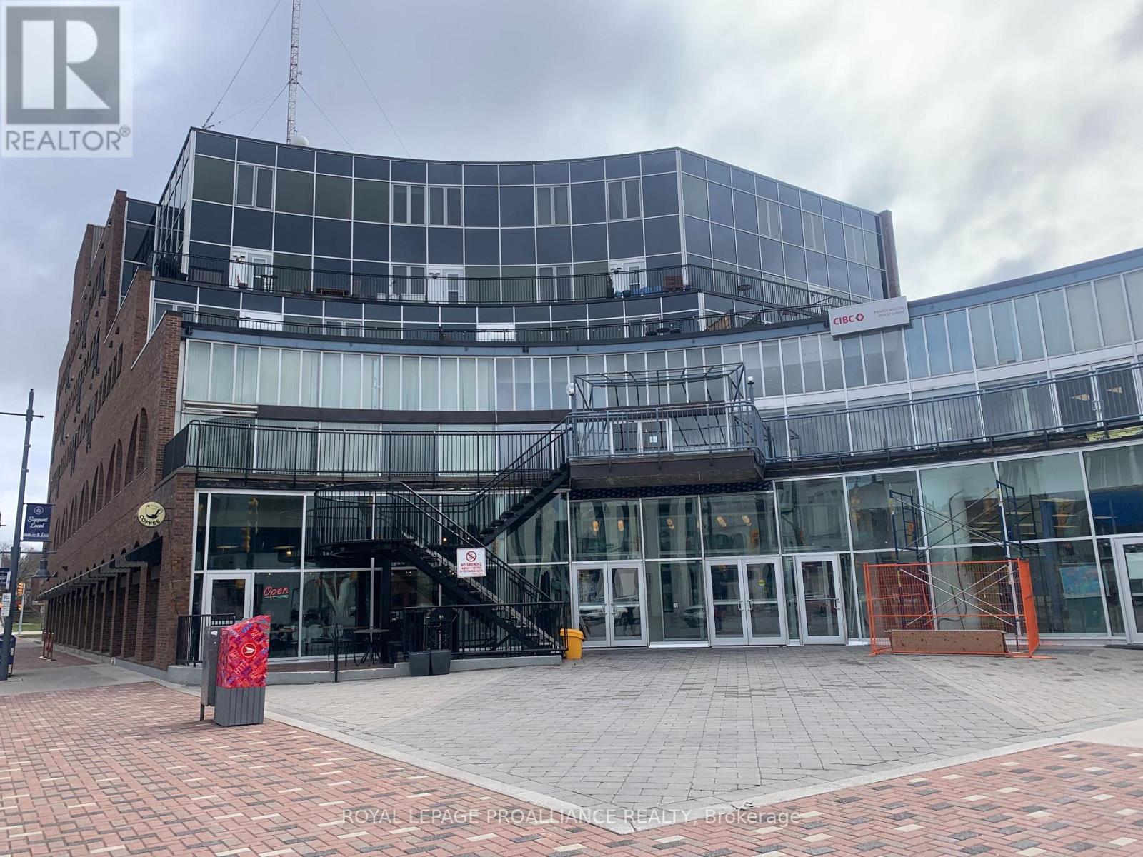 303 - 199 Front Street, Belleville, Ontario  K8N 5H5 - Photo 2 - X12888208