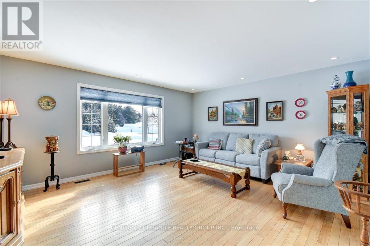 34 Wilson Lane, Hastings Highlands (Herschel Ward), Ontario  K0L 1C0 - Photo 7 - X12888290