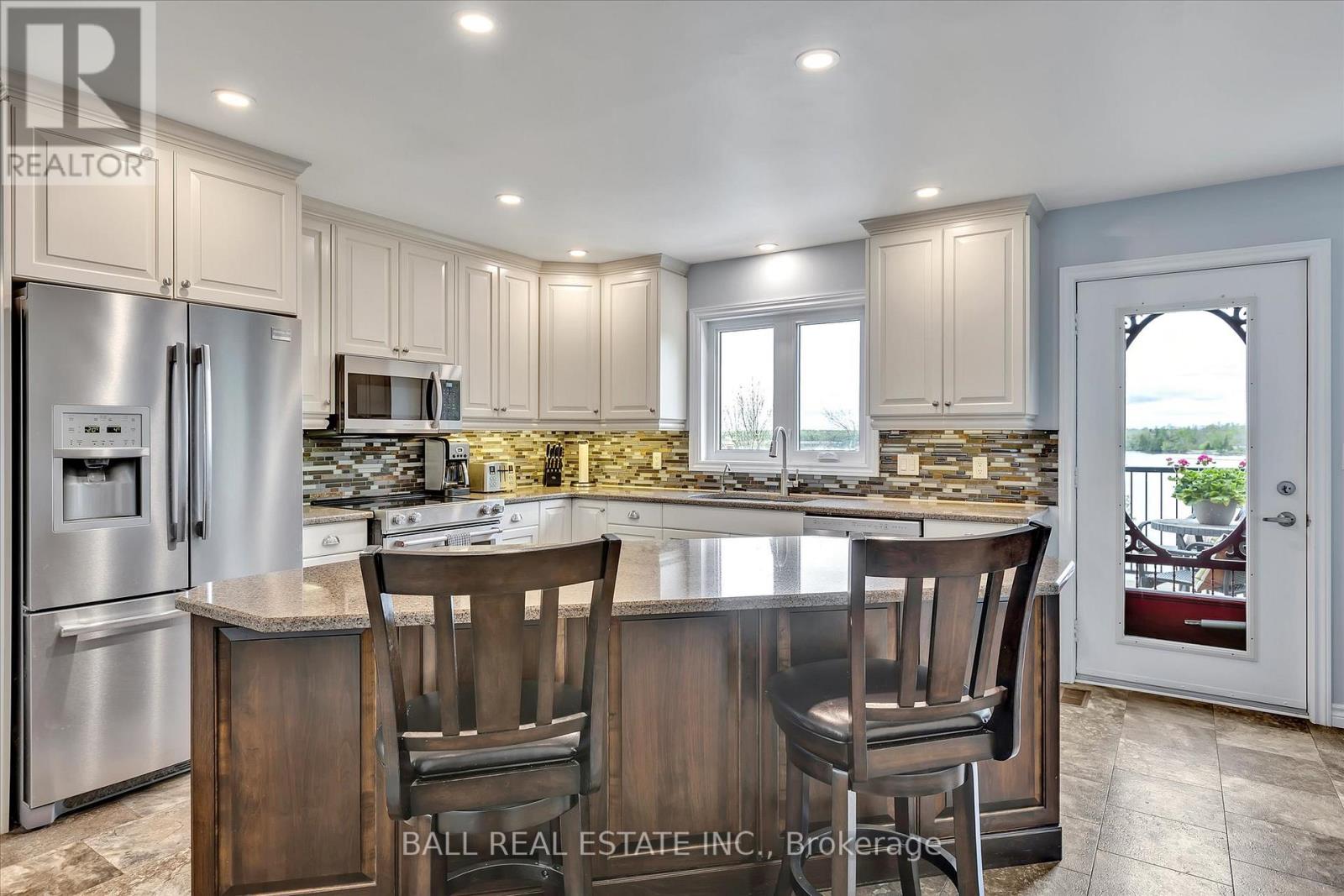 110 Lakeview Drive, Trent Hills (Campbellford), Ontario  K0L 1L0 - Photo 12 - X12888314