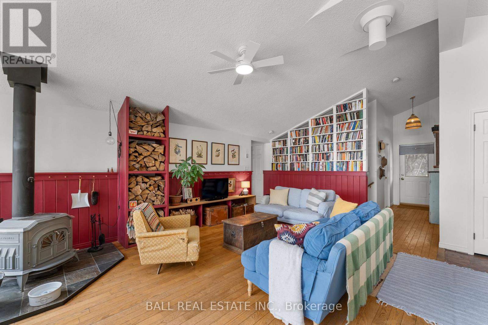 26 Cedar Court, Trent Lakes, Ontario  K0M 1A0 - Photo 5 - X12888342