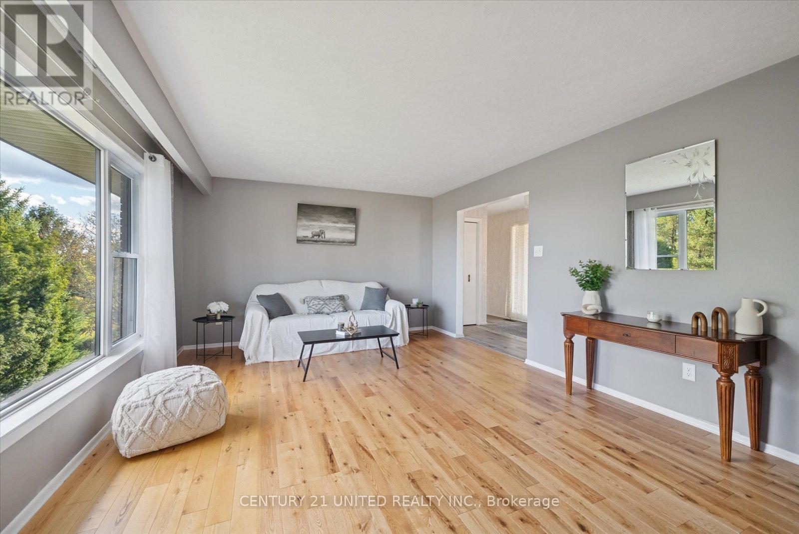 1551 Cherryhill Road, Peterborough, Ontario  K9K 1A7 - Photo 7 - X12888396