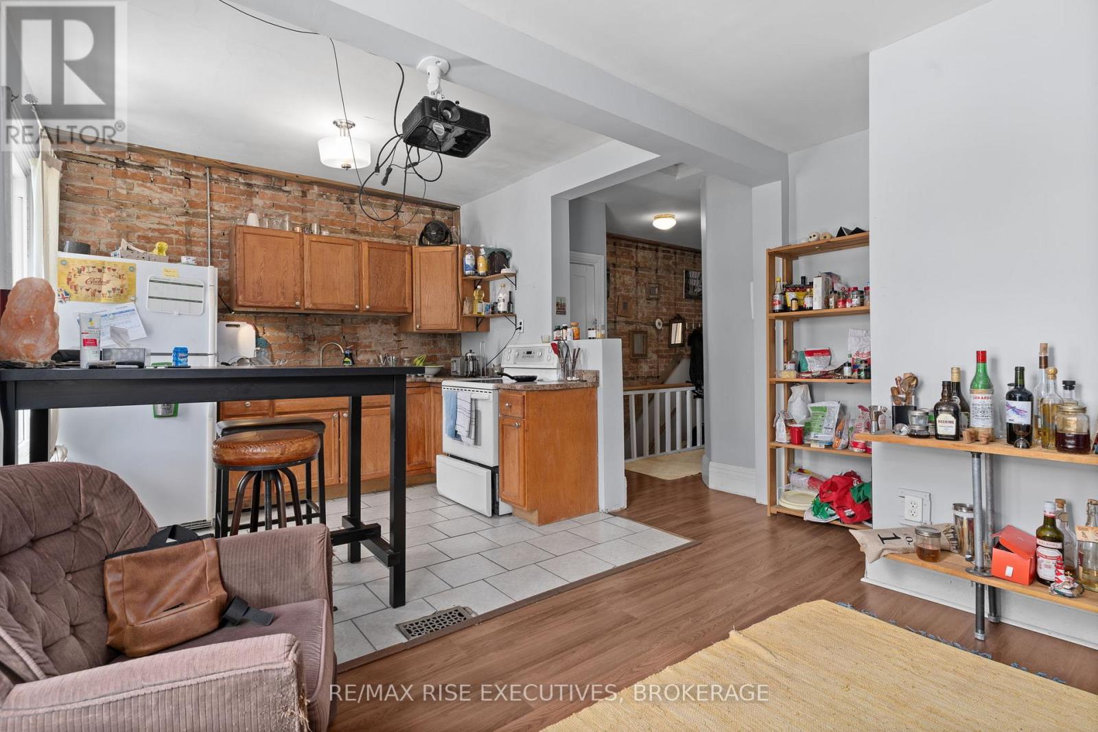 341 Division Street, Kingston (East Of Sir John A. Blvd), Ontario  K7K 4A2 - Photo 10 - X12888380