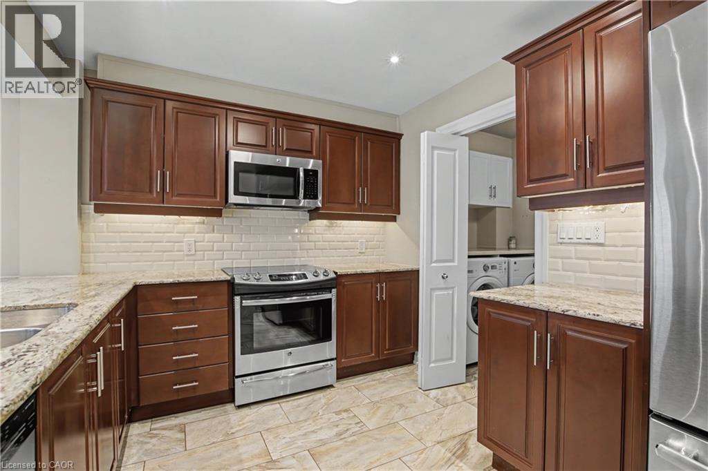 29 Archdeacon Clark Trail, Hamilton, Ontario  L9B 2M1 - Photo 11 - 40797915