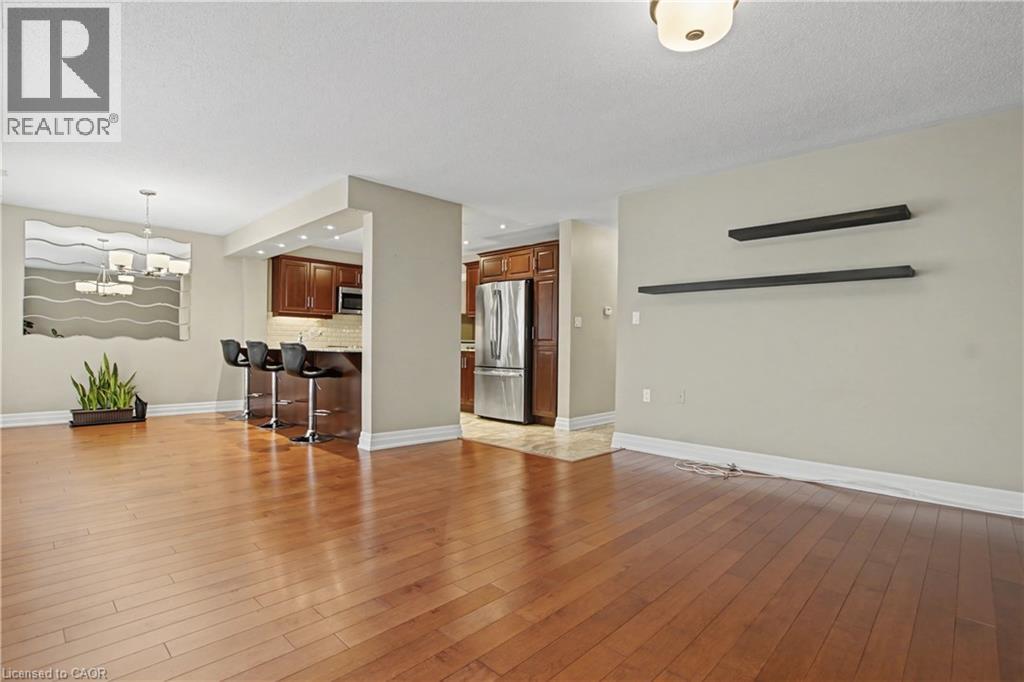 29 Archdeacon Clark Trail, Hamilton, Ontario  L9B 2M1 - Photo 18 - 40797915