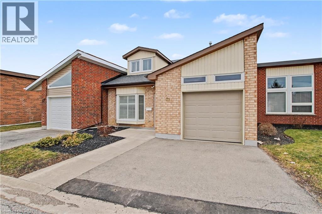 29 Archdeacon Clark Trail, Hamilton, Ontario  L9B 2M1 - Photo 2 - 40797915