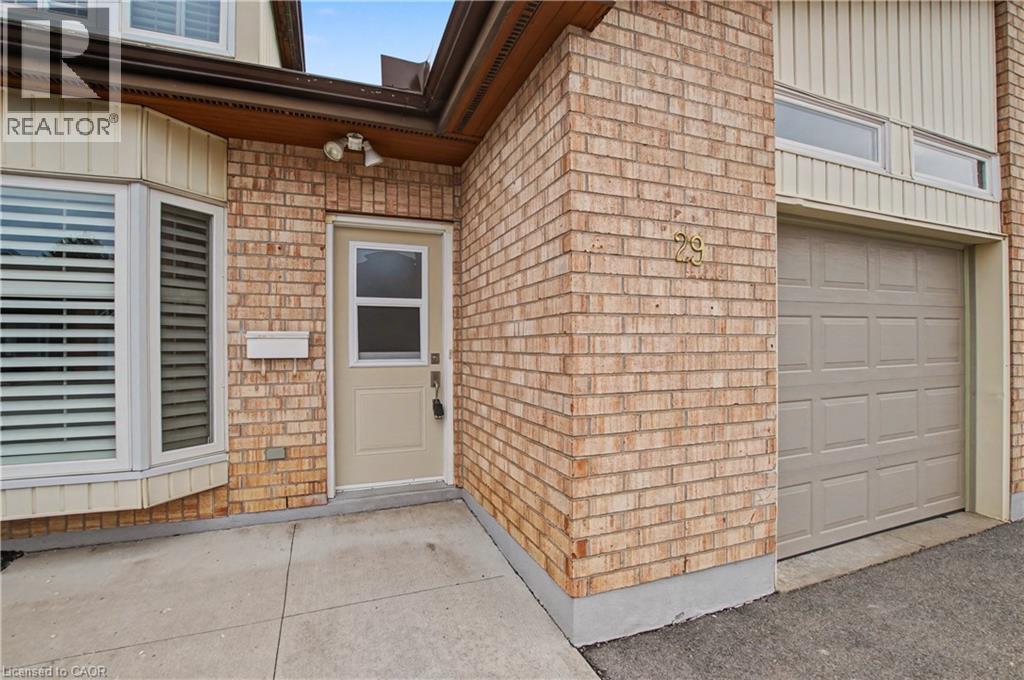 29 Archdeacon Clark Trail, Hamilton, Ontario  L9B 2M1 - Photo 3 - 40797915