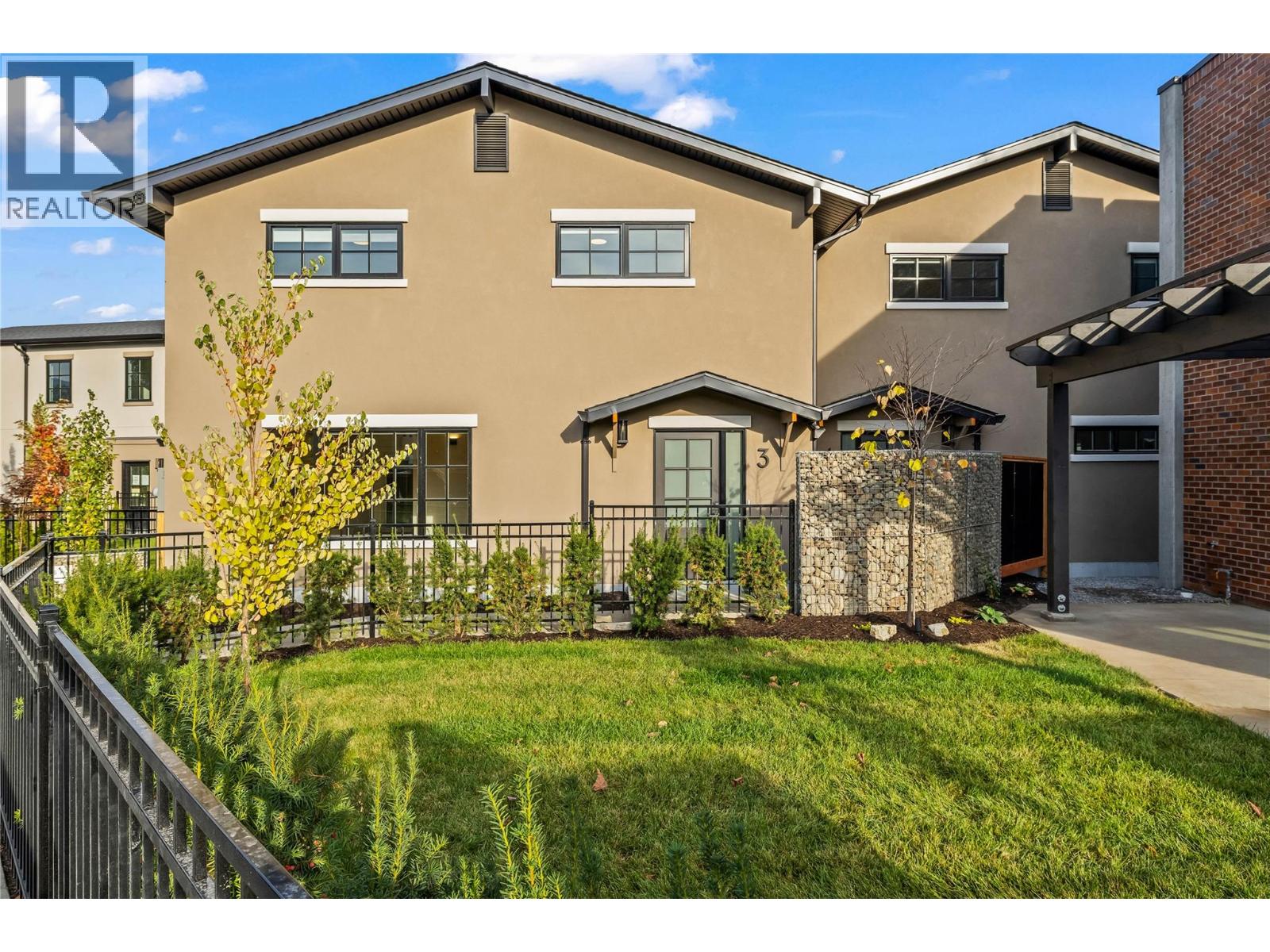 2957 Conlin Court Unit# 3, Kelowna, British Columbia  V1Y 7S7 - Photo 4 - 10363985