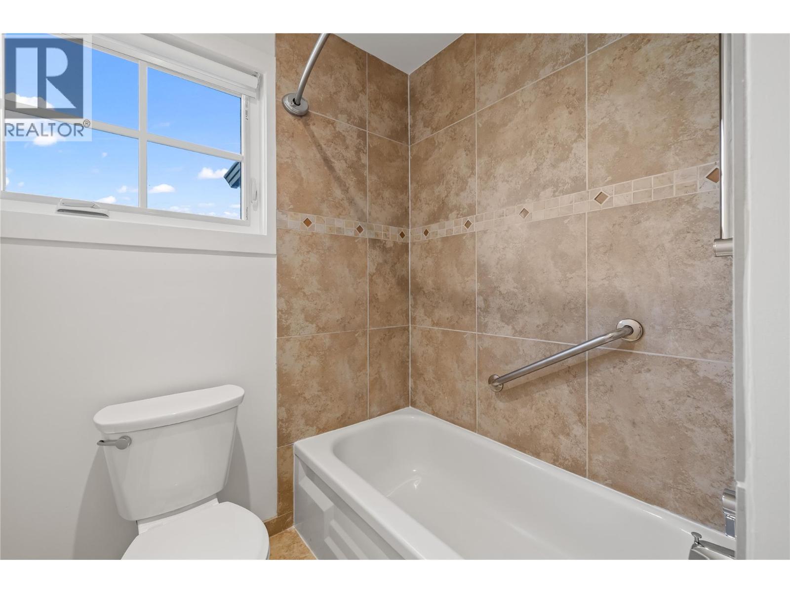 2957 Conlin Court Unit# 3, Kelowna, British Columbia  V1Y 7S7 - Photo 25 - 10363985