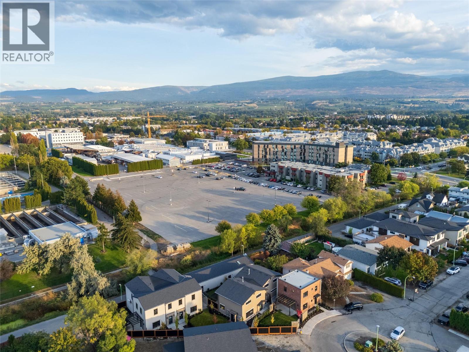 2957 Conlin Court Unit# 3, Kelowna, British Columbia  V1Y 7S7 - Photo 47 - 10363985