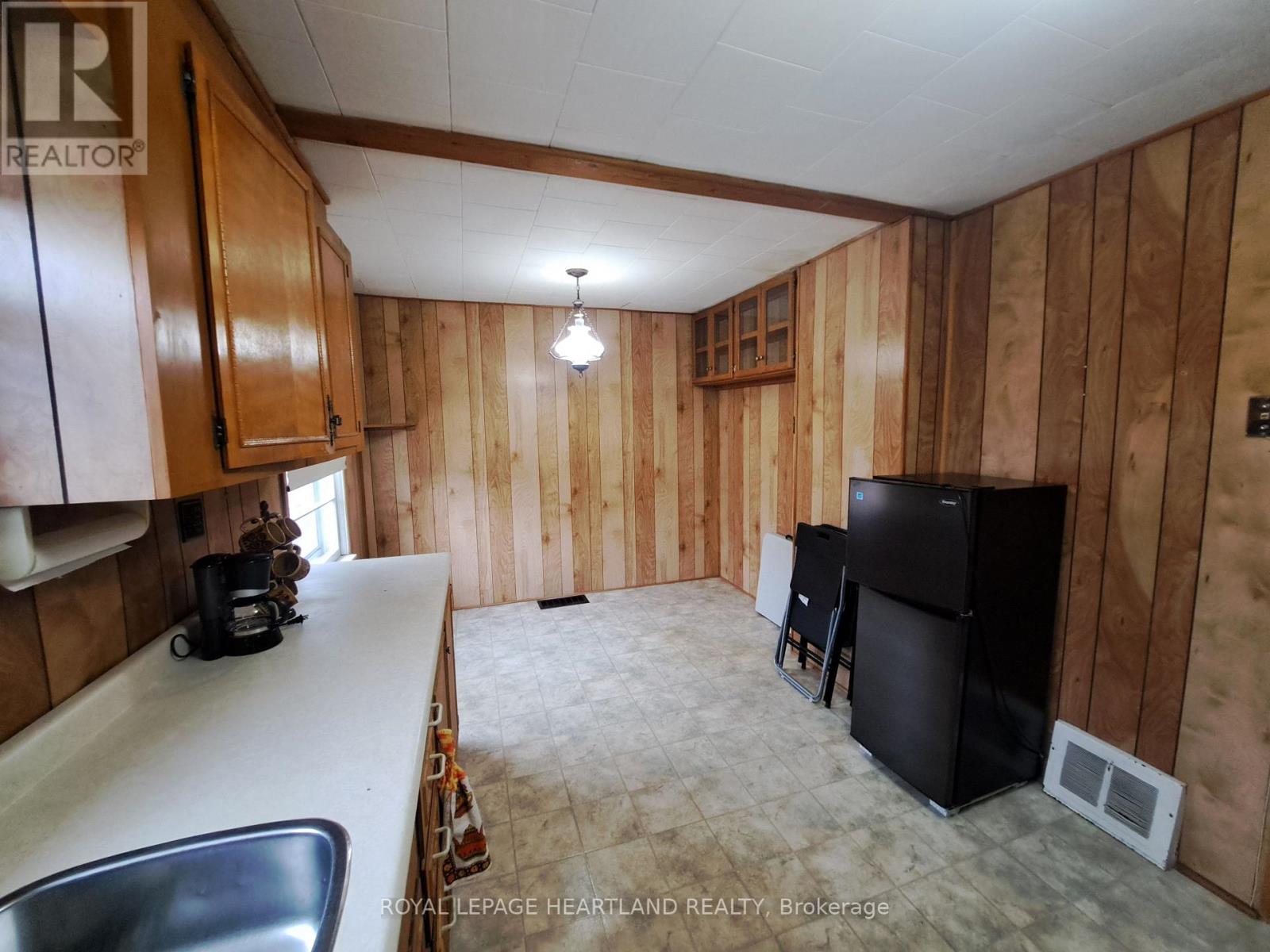 189 William Street, South Huron (Exeter), Ontario  N0M 1S2 - Photo 11 - X12888420