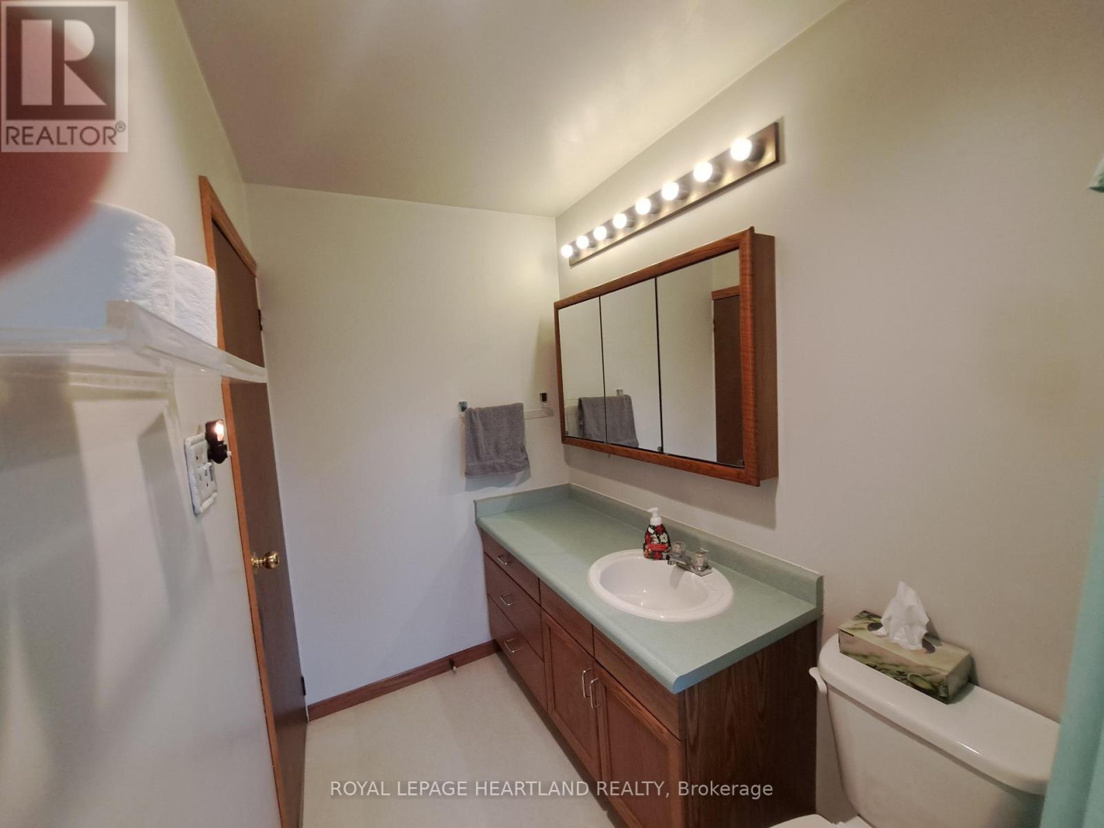 189 William Street, South Huron (Exeter), Ontario  N0M 1S2 - Photo 17 - X12888420