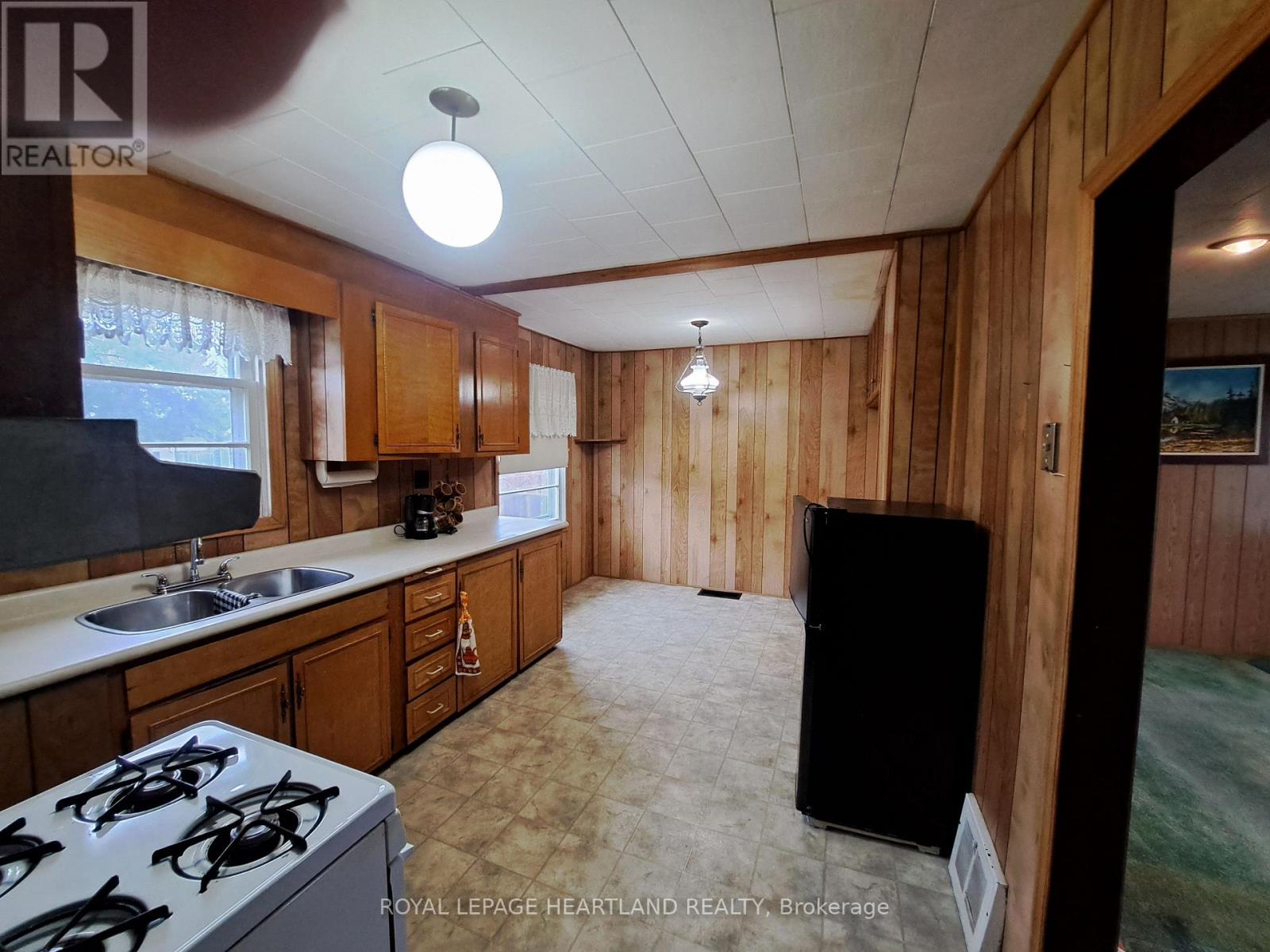 189 William Street, South Huron (Exeter), Ontario  N0M 1S2 - Photo 8 - X12888420