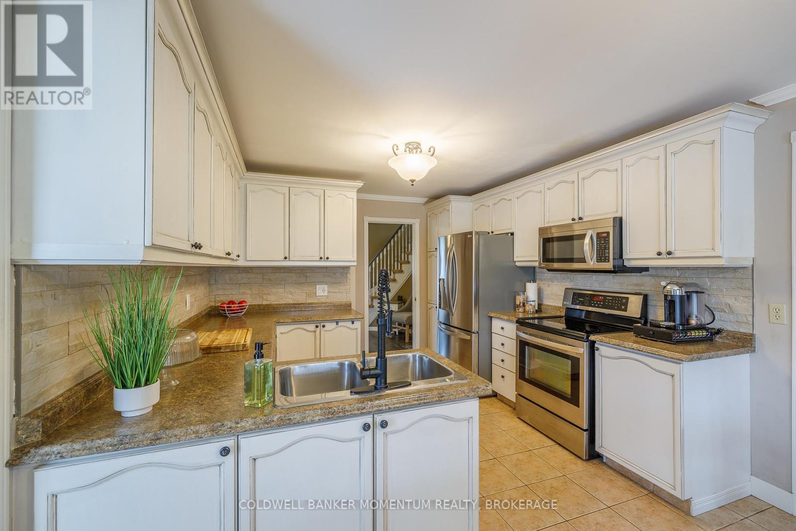 27 Northwood Drive, Welland, Ontario  L3C 6R5 - Photo 16 - X12885722