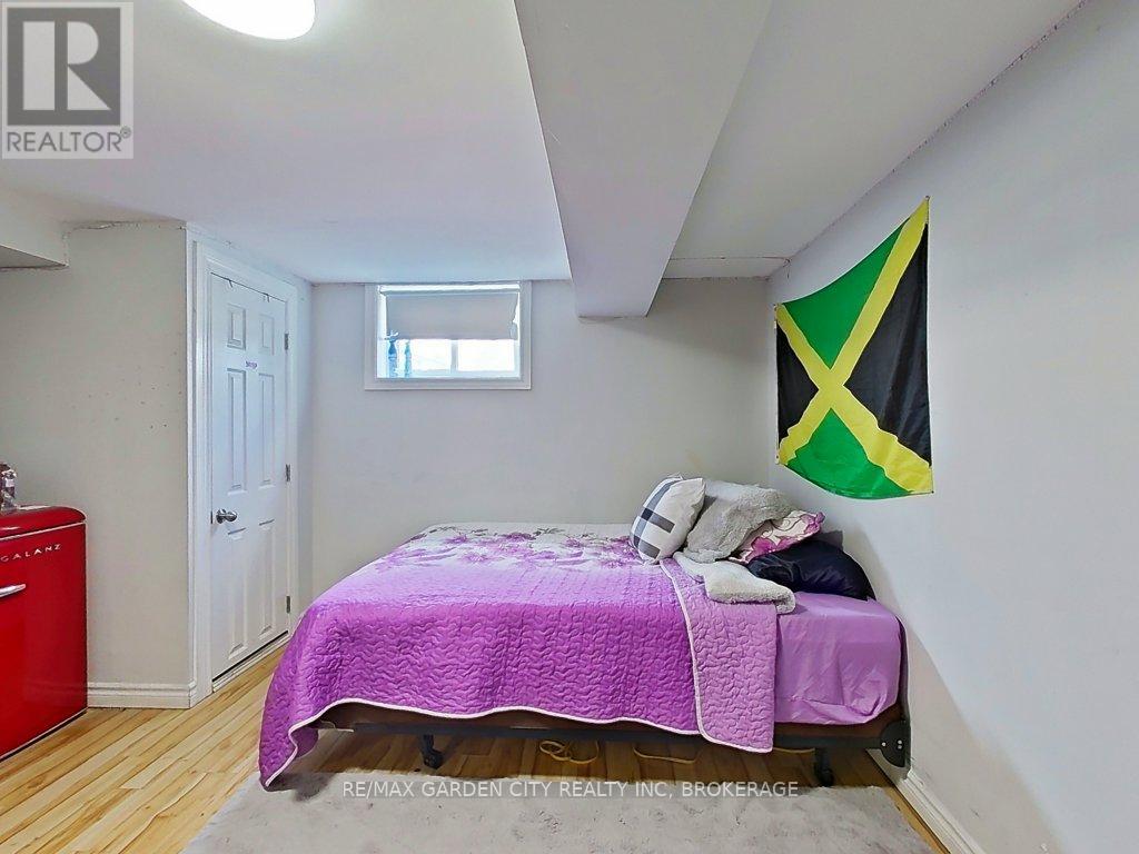 105 Tupper Drive, Thorold, Ontario  L2V 4C9 - Photo 22 - X12886650