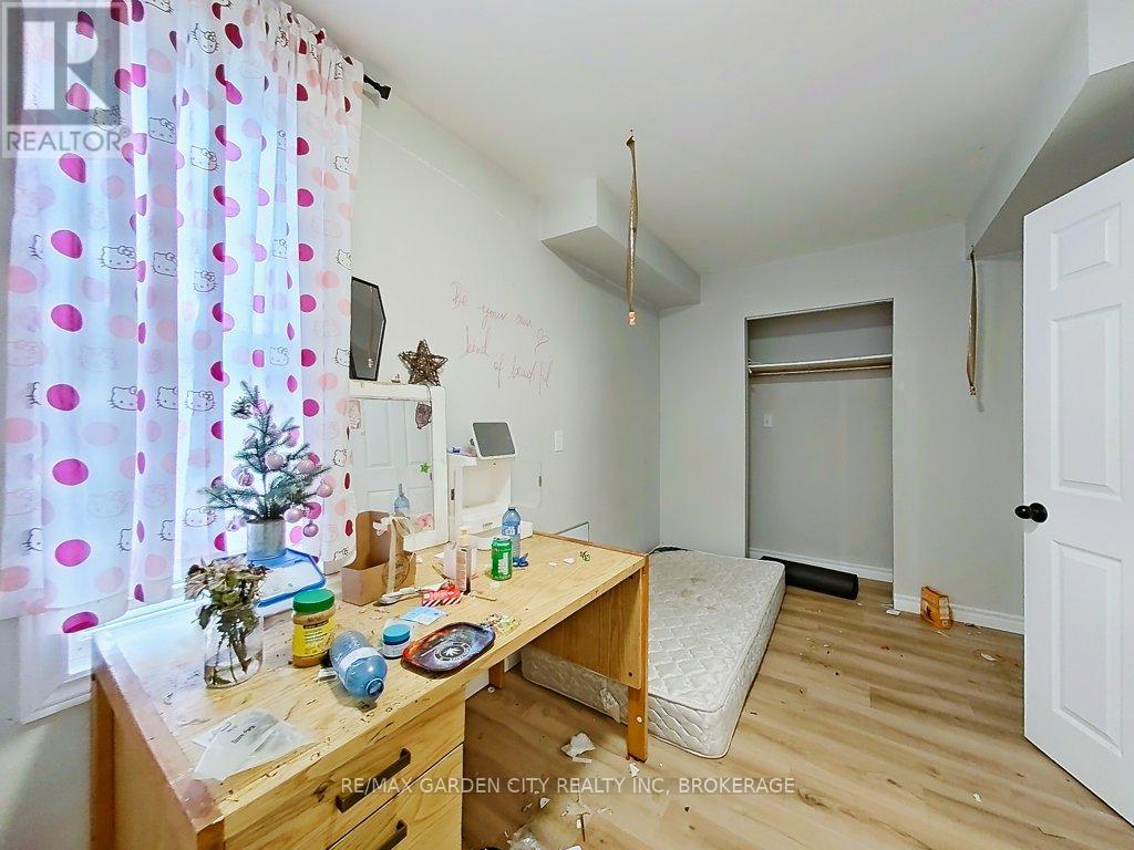 105 Tupper Drive, Thorold, Ontario  L2V 4C9 - Photo 40 - X12886650