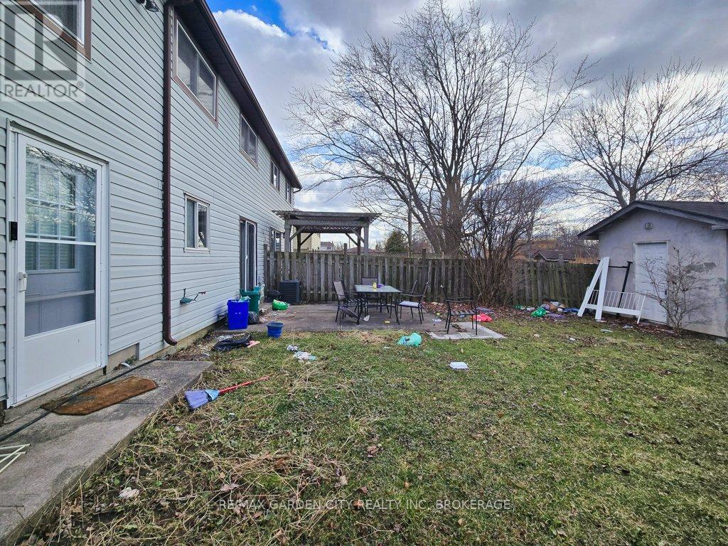 105 Tupper Drive, Thorold, Ontario  L2V 4C9 - Photo 46 - X12886650