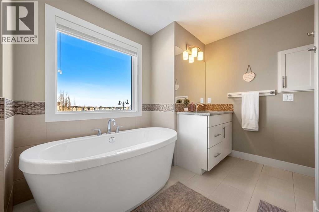 490 Mahogany Manor Se, Calgary, Alberta  T3M 1V7 - Photo 29 - A2290073