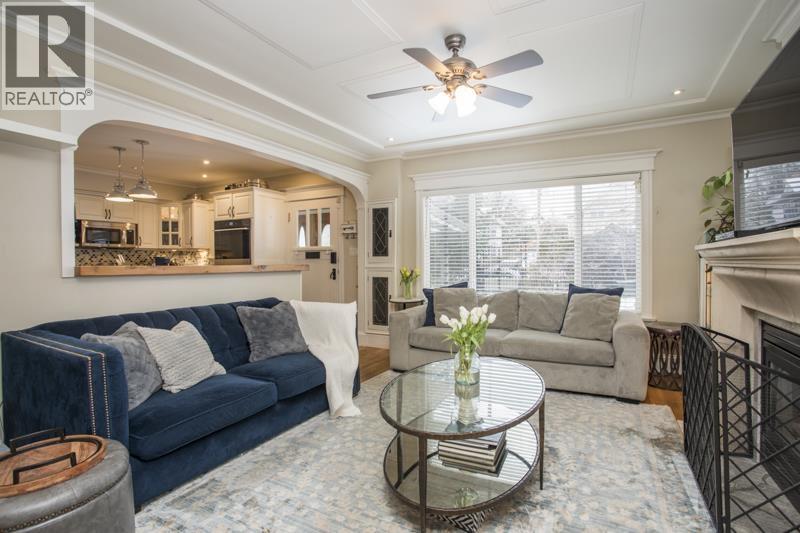 1112 Fourth Ave Avenue, New Westminster, British Columbia  V3M 1T5 - Photo 4 - R3099918