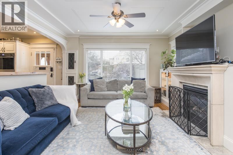 1112 Fourth Ave Avenue, New Westminster, British Columbia  V3M 1T5 - Photo 5 - R3099918