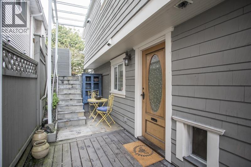 1112 Fourth Ave Avenue, New Westminster, British Columbia  V3M 1T5 - Photo 27 - R3099918