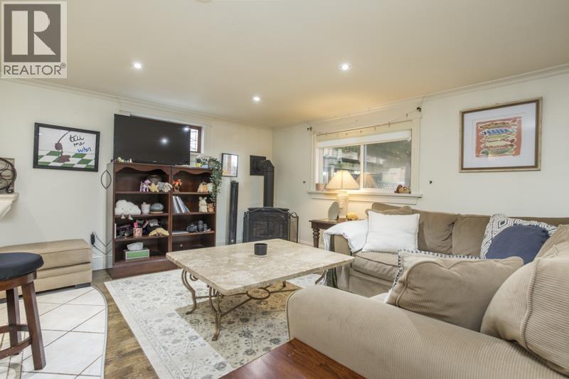 1112 Fourth Ave Avenue, New Westminster, British Columbia  V3M 1T5 - Photo 31 - R3099918