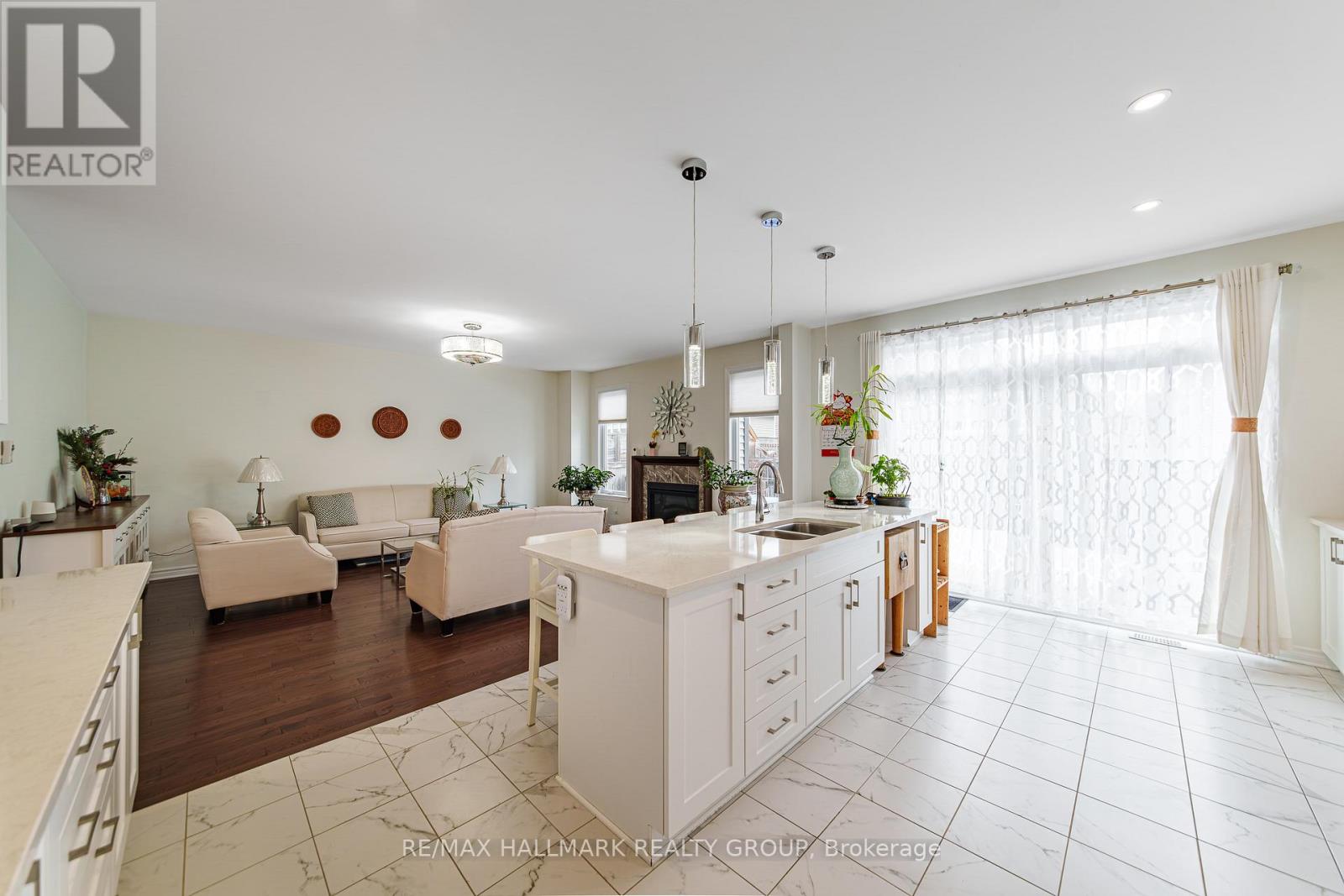 43 Cento Way, Ottawa, Ontario  K2S 0W4 - Photo 21 - X12888226