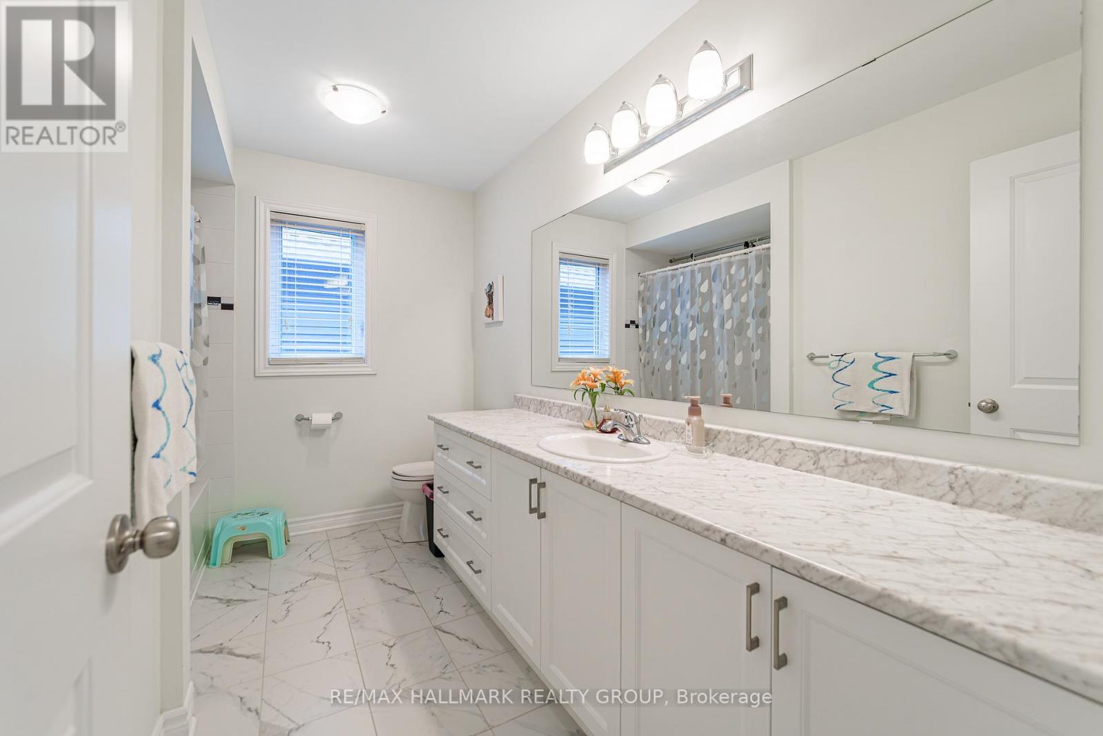 43 Cento Way, Ottawa, Ontario  K2S 0W4 - Photo 28 - X12888226