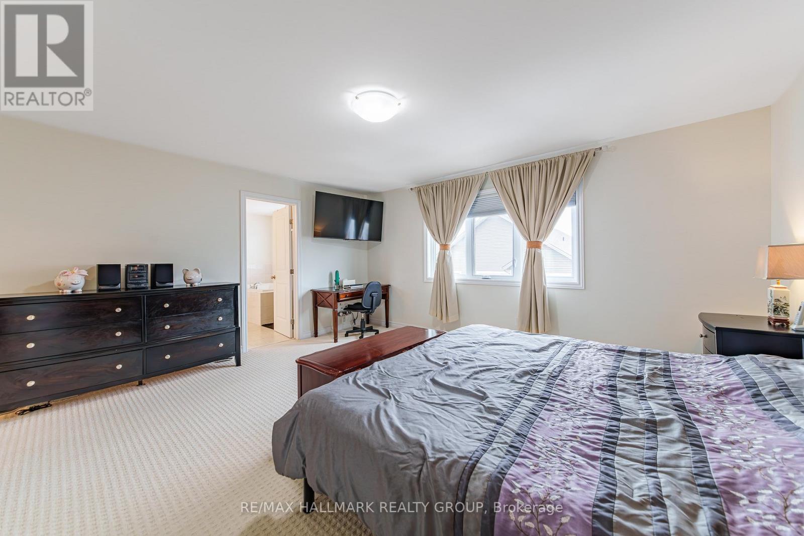 43 Cento Way, Ottawa, Ontario  K2S 0W4 - Photo 37 - X12888226