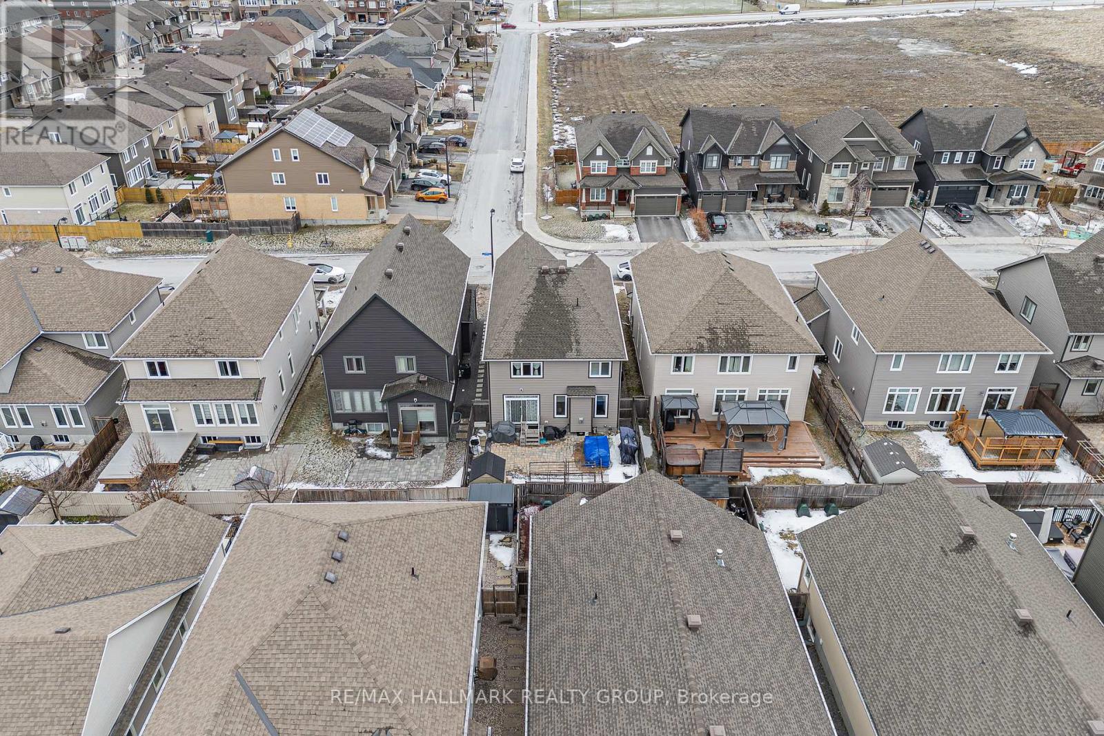 43 Cento Way, Ottawa, Ontario  K2S 0W4 - Photo 6 - X12888226