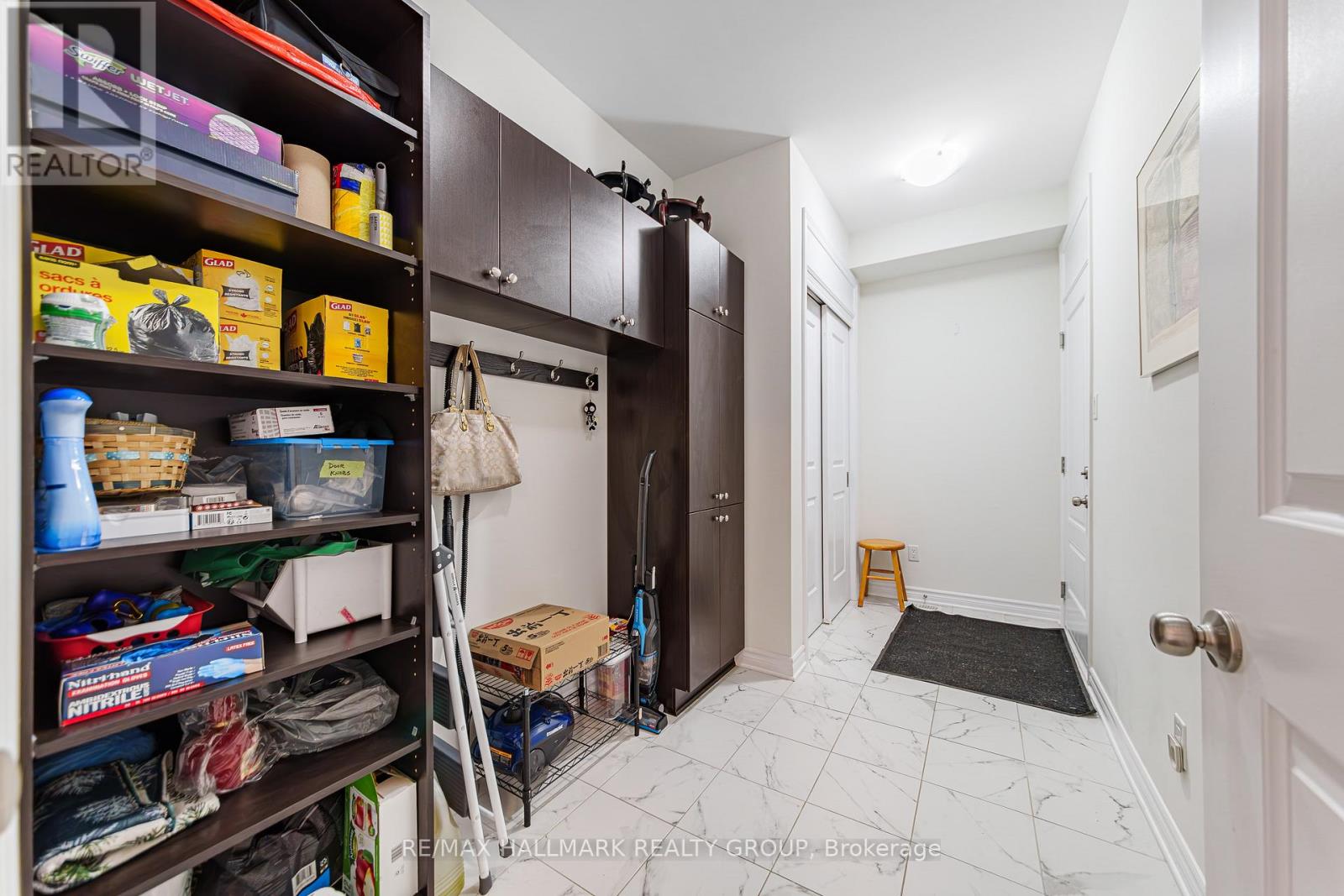 43 Cento Way, Ottawa, Ontario  K2S 0W4 - Photo 9 - X12888226