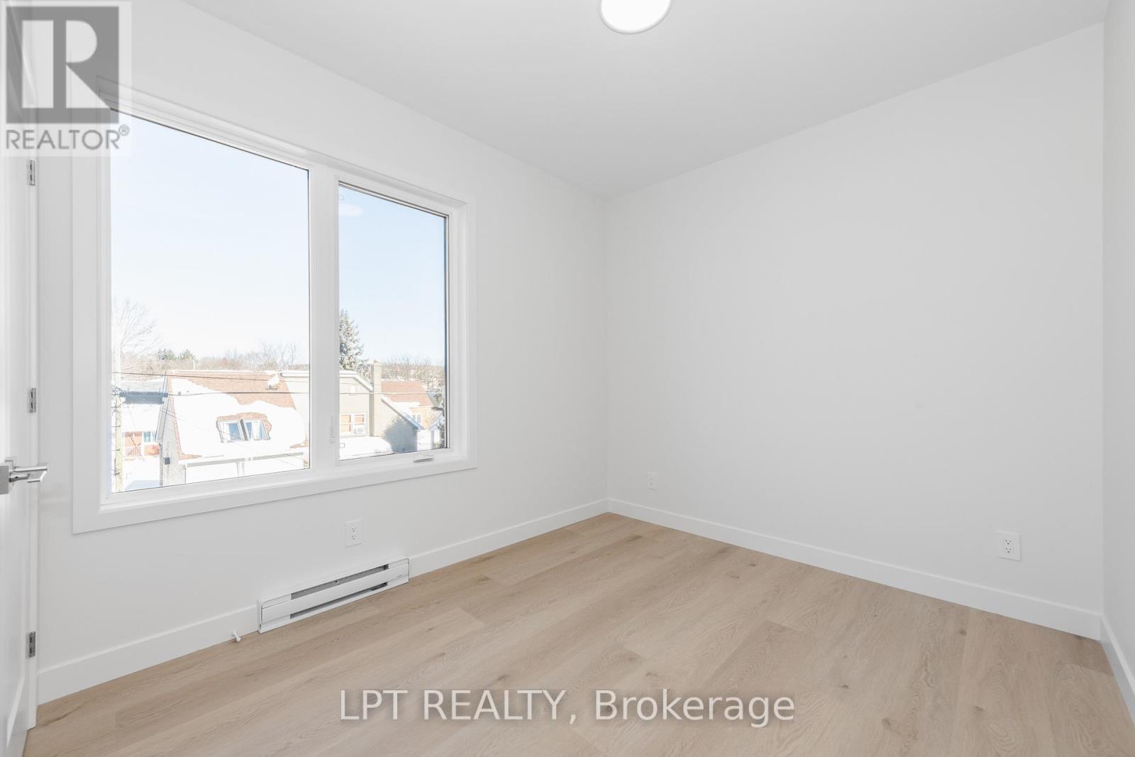 8 - 319 Shakespeare Street, Ottawa, Ontario  K1L 5M1 - Photo 11 - X12888262