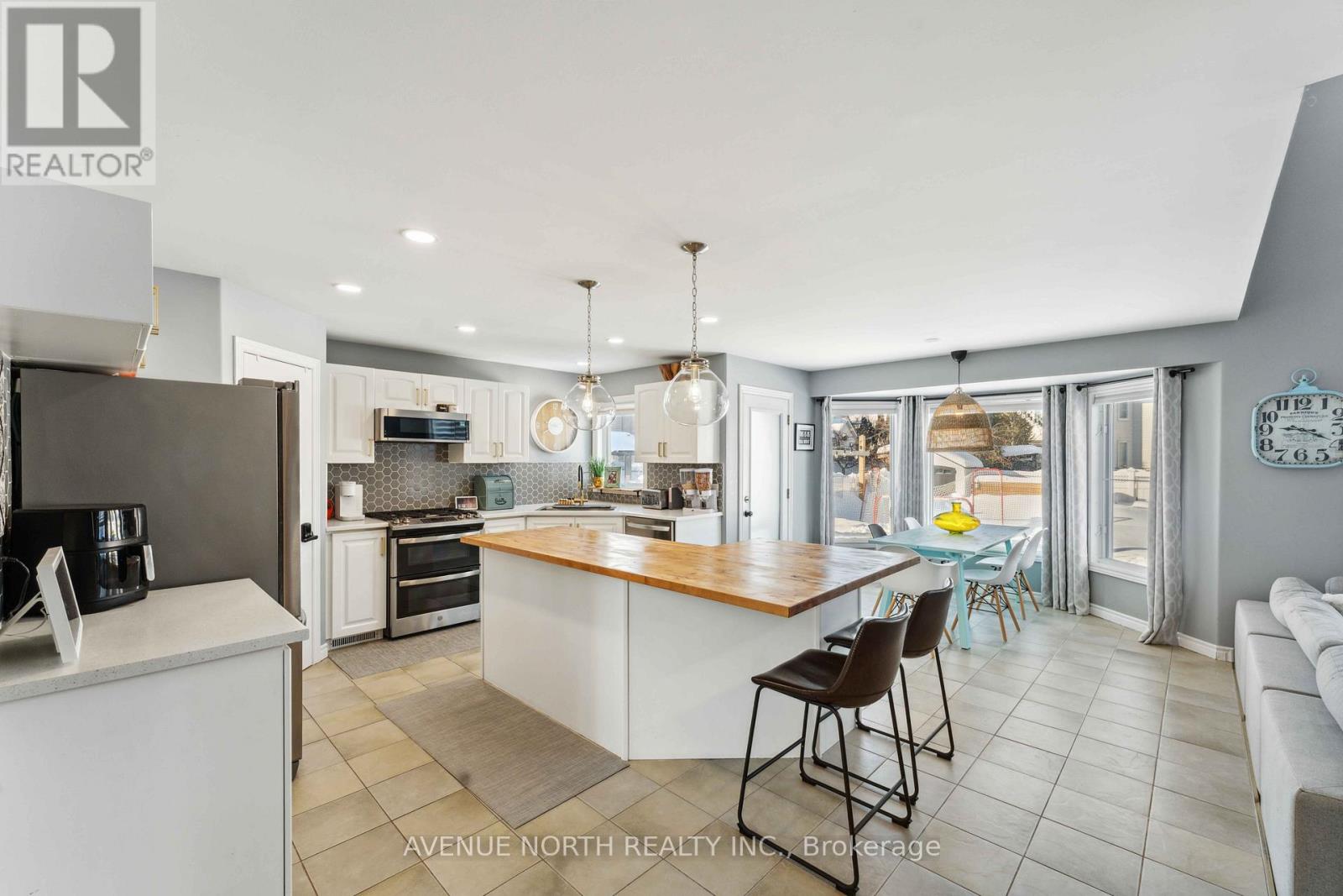 4 Bracewood Way, Ottawa, Ontario  K2J 4Y3 - Photo 8 - X12888294