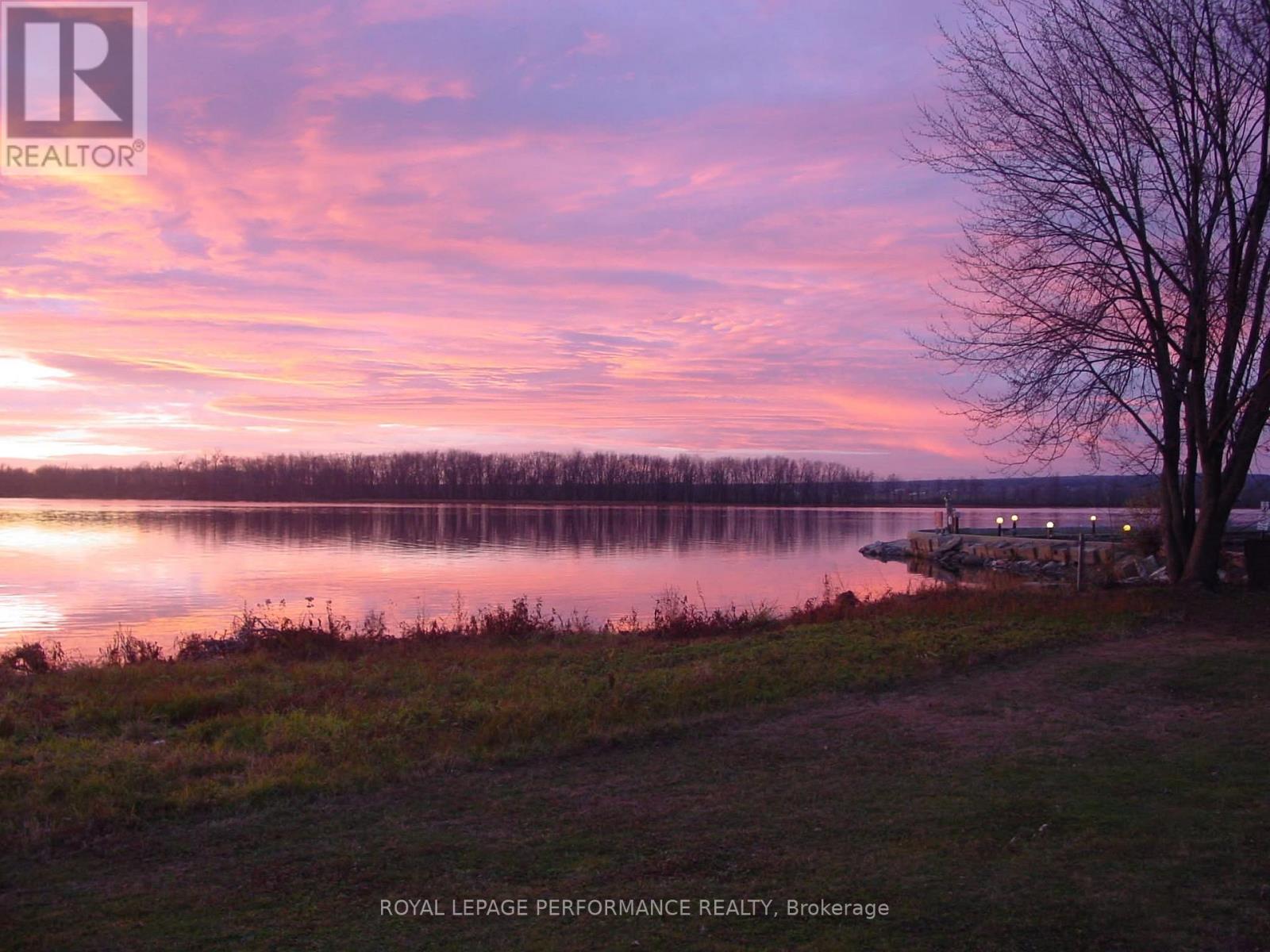 D6 - 160 Edwards Street, Clarence-Rockland, Ontario  K4K 1H9 - Photo 2 - X12888366