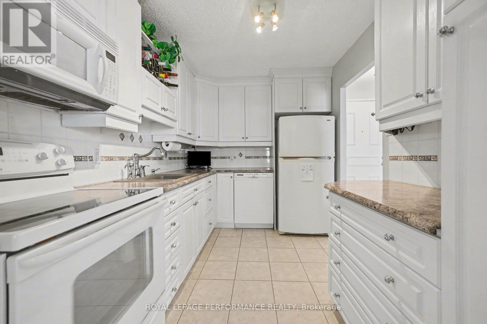 1505 - 665 Bathgate Drive, Ottawa, Ontario K1K 3Y4 - Photo 14 - X12888416