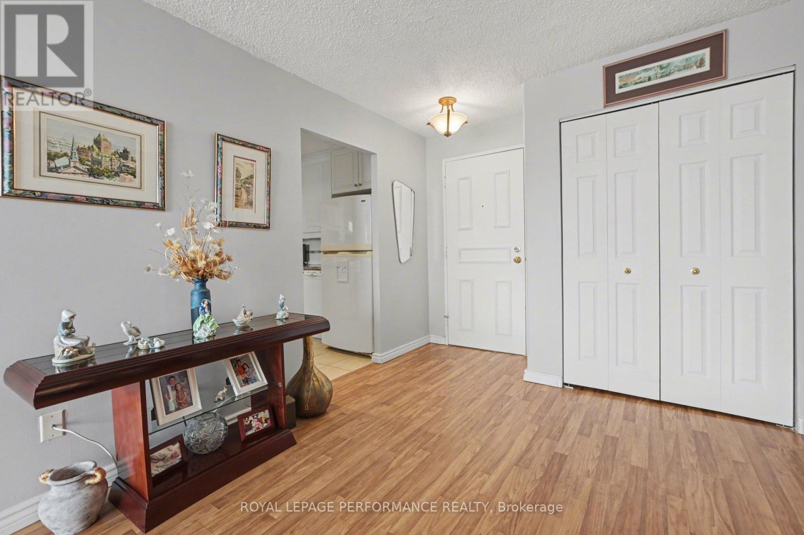 1505 - 665 Bathgate Drive, Ottawa, Ontario K1K 3Y4 - Photo 3 - X12888416