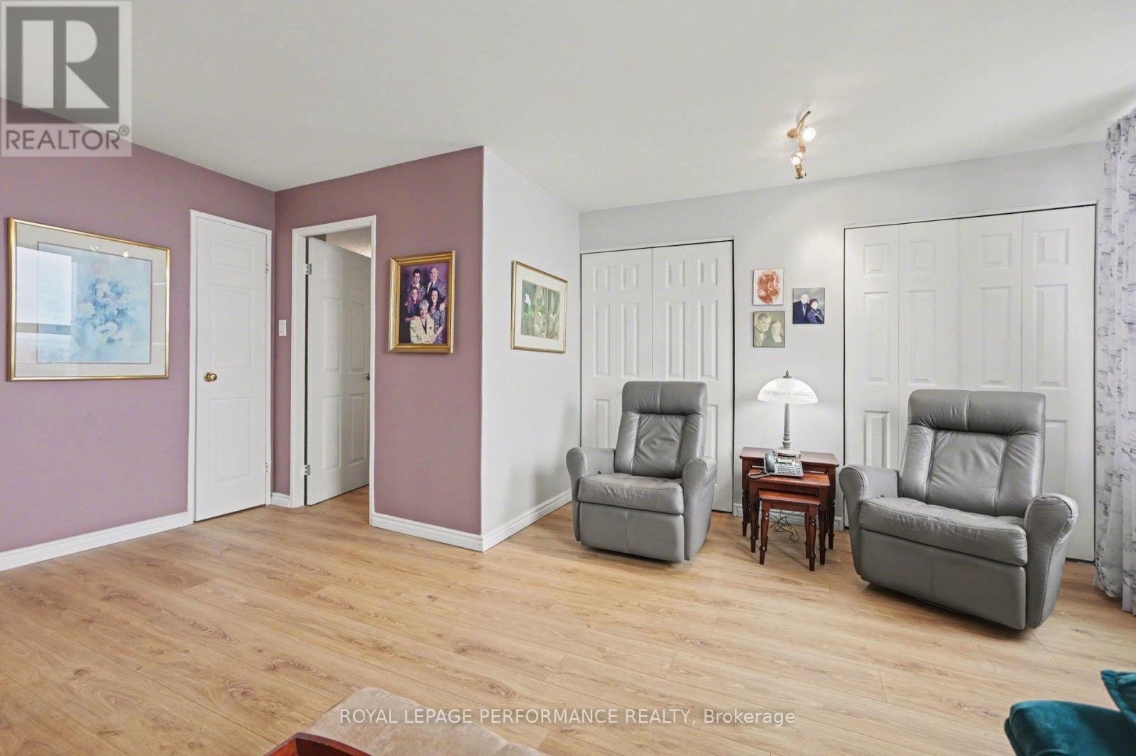 1505 - 665 Bathgate Drive, Ottawa, Ontario K1K 3Y4 - Photo 4 - X12888416