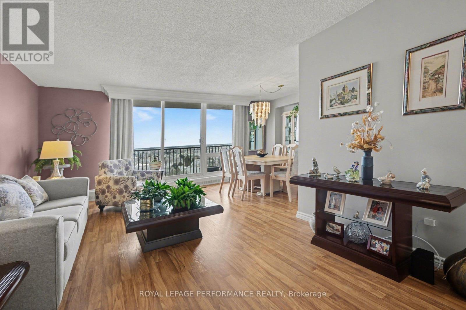 1505 - 665 Bathgate Drive, Ottawa, Ontario K1K 3Y4 - Photo 5 - X12888416