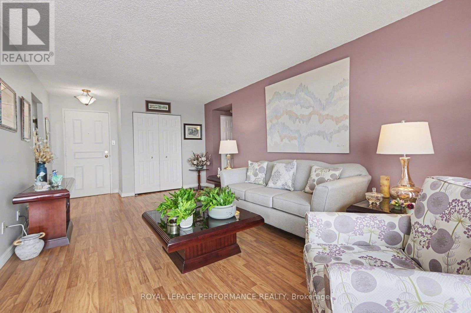 1505 - 665 Bathgate Drive, Ottawa, Ontario K1K 3Y4 - Photo 6 - X12888416