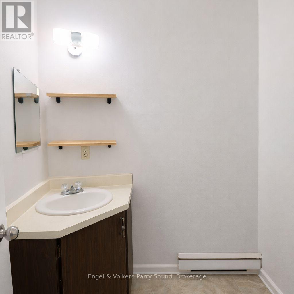 37 - 100 Muskoka Road N, Gravenhurst (Muskoka (S)), Ontario  P1P 1S4 - Photo 4 - X12863644