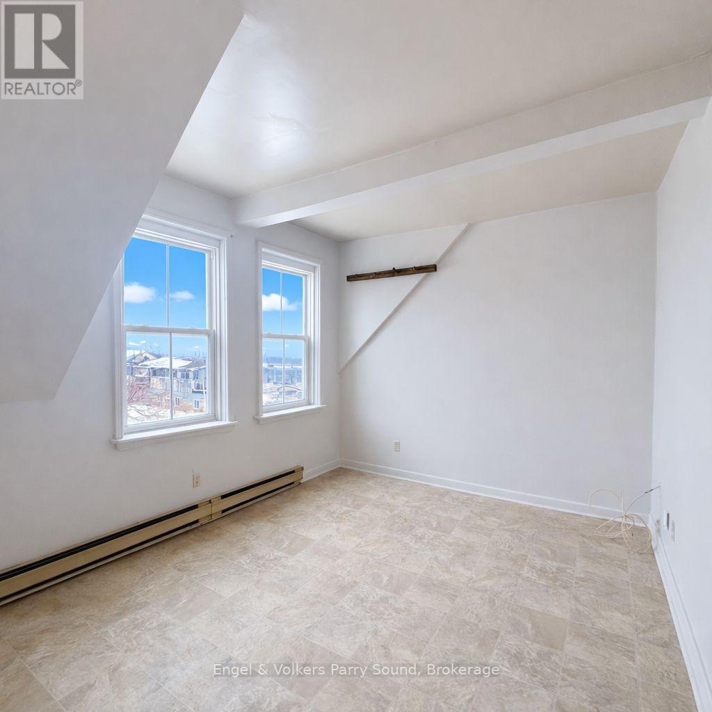 37 - 100 Muskoka Road N, Gravenhurst (Muskoka (S)), Ontario  P1P 1S4 - Photo 6 - X12863644