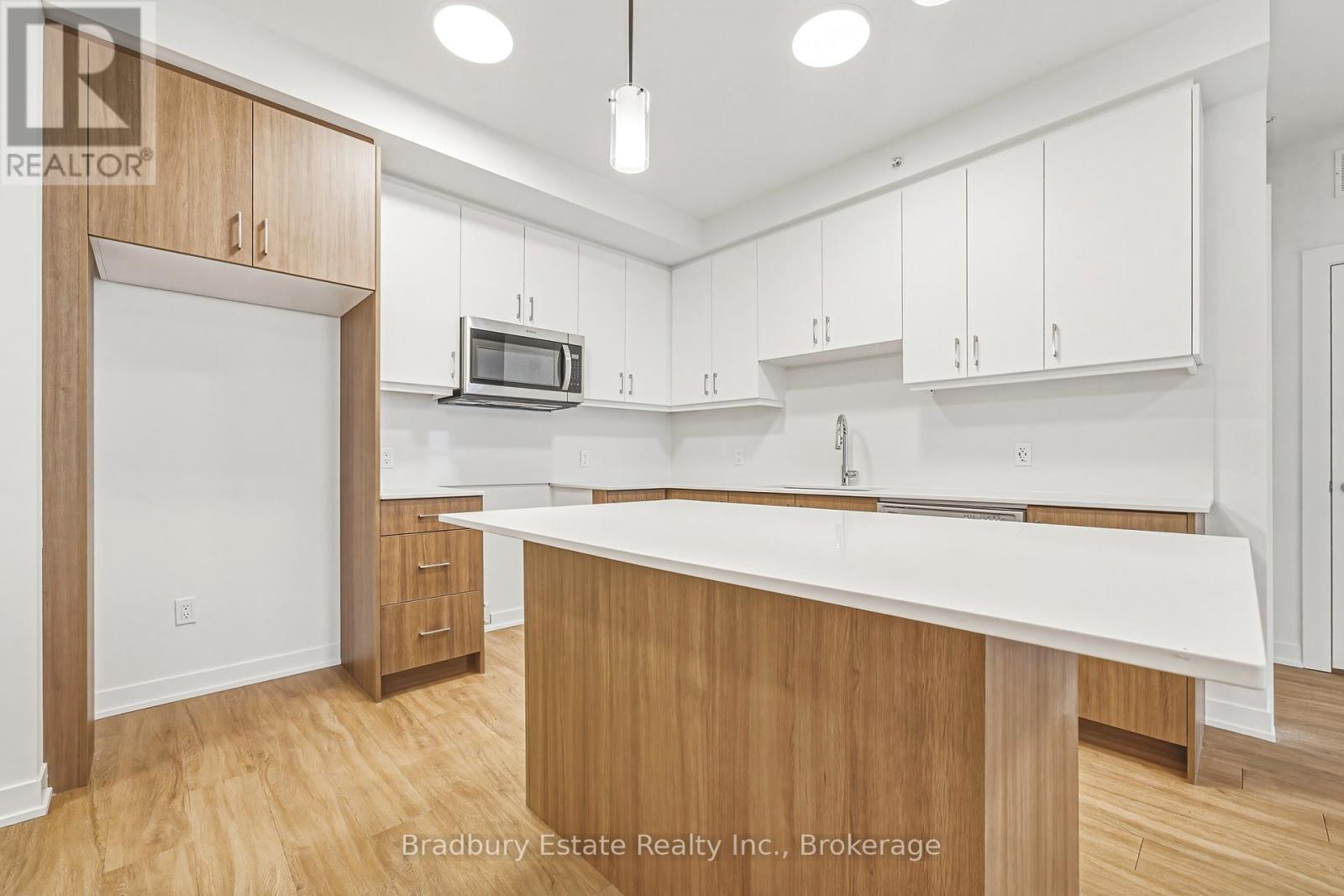 301 - 155 Greenbrier Road, Cambridge, Ontario  N1P 0B3 - Photo 7 - X12888190