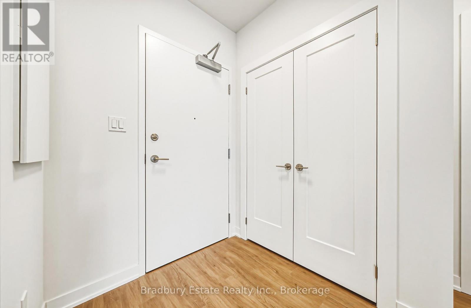 316 - 155 Greenbrier Road, Cambridge, Ontario  N1P 0B3 - Photo 5 - X12888196