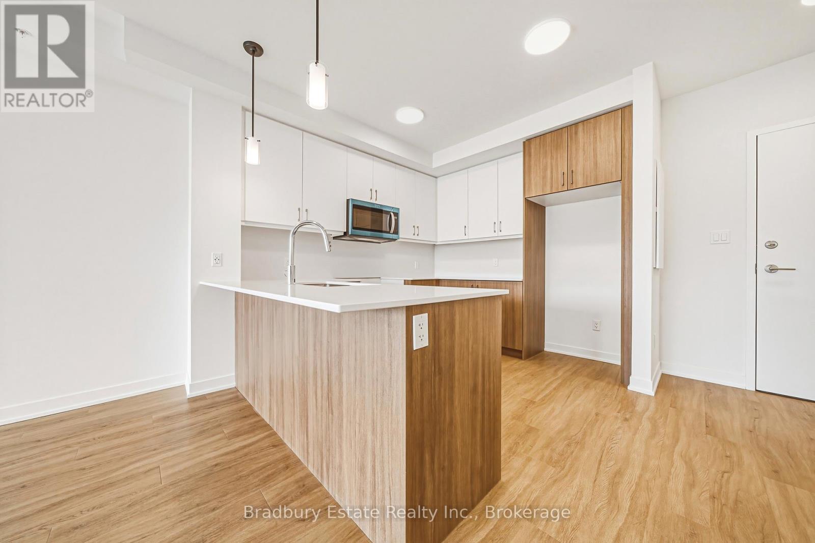 316 - 155 Greenbrier Road, Cambridge, Ontario  N1P 0B3 - Photo 6 - X12888196